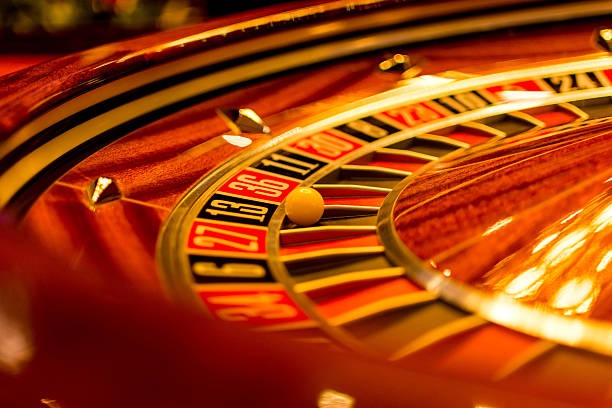 lte American Roulette live dealer studio with HD wheel and betting interface